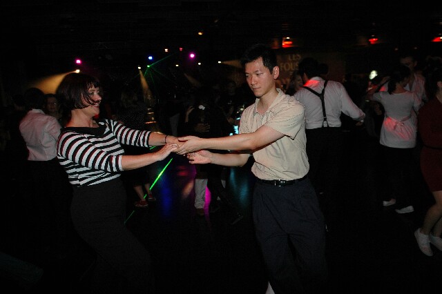 min 2007 11 10 fous swing 433